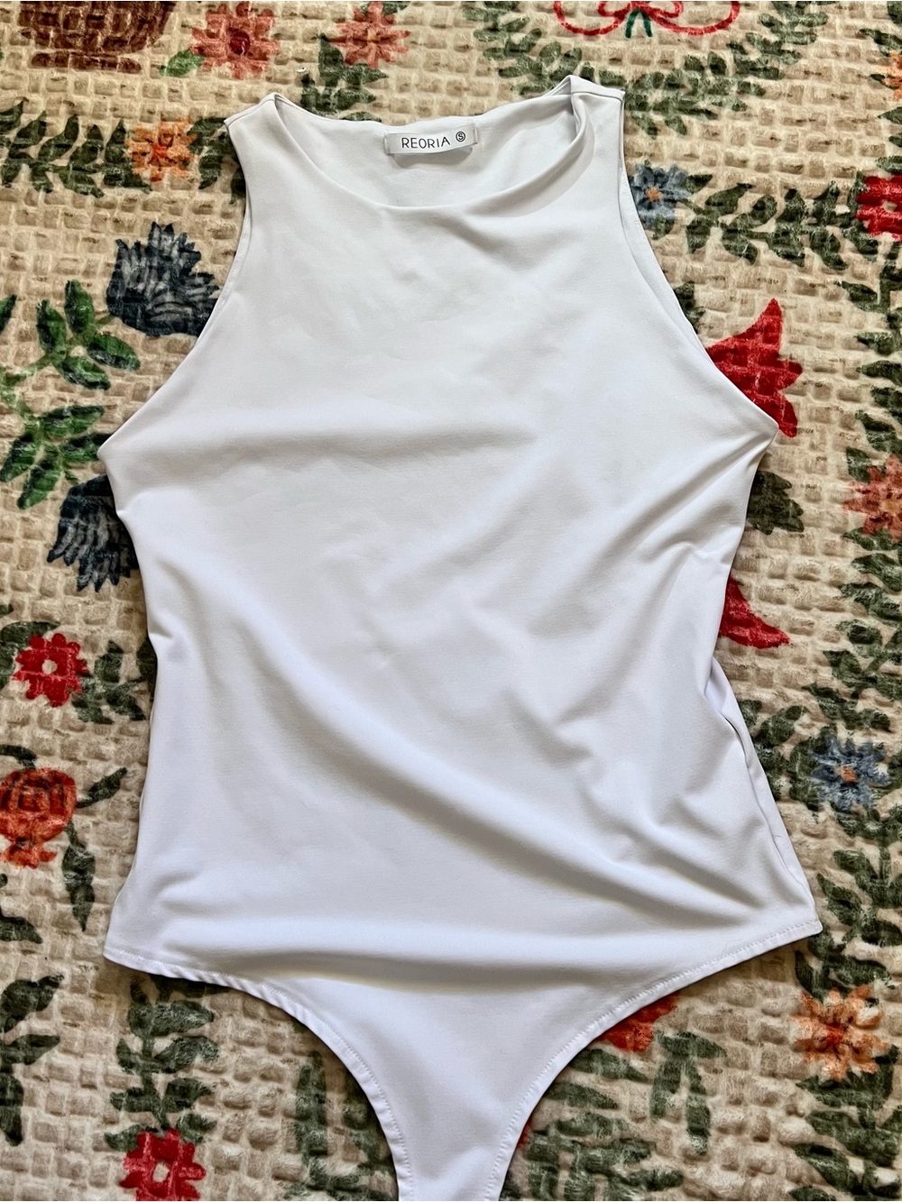 Reoria White bodysuit
